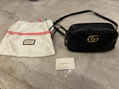 Authentic GUCCI GG Marmont Mini Shoulder Camera Crossbody Bag Black - Image 1 of 4