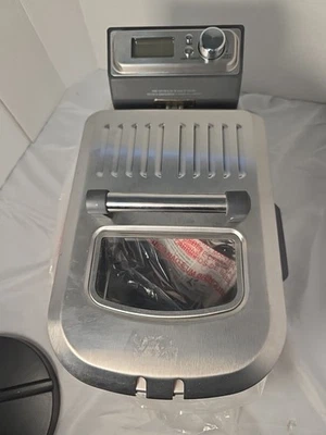 BREVILLE The Smart Fryer Deep Fryer BDF500XL Stainless Steel 4 Qt. New No Box - Image 1 of 4
