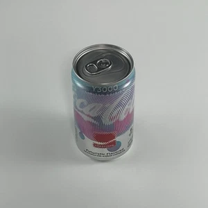 Coca-Cola "Y3000" 2023 NUOVO COMPLETO USA Premium 71/2 oz 222 ml lattina Coca Cola Frutta Punch con AI - Foto 1 di 3