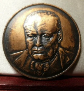 1874 1954 churchill GB medal 37mm wartime leader - Picture 1 of 2