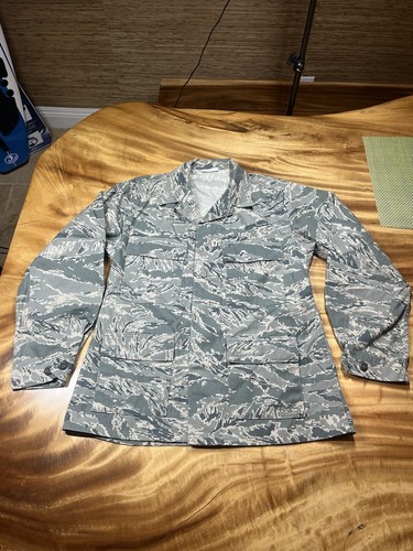 VETEMENTS Giacca cappotto utility mimetico United States Air Force Digital Tiger Stripe 40R