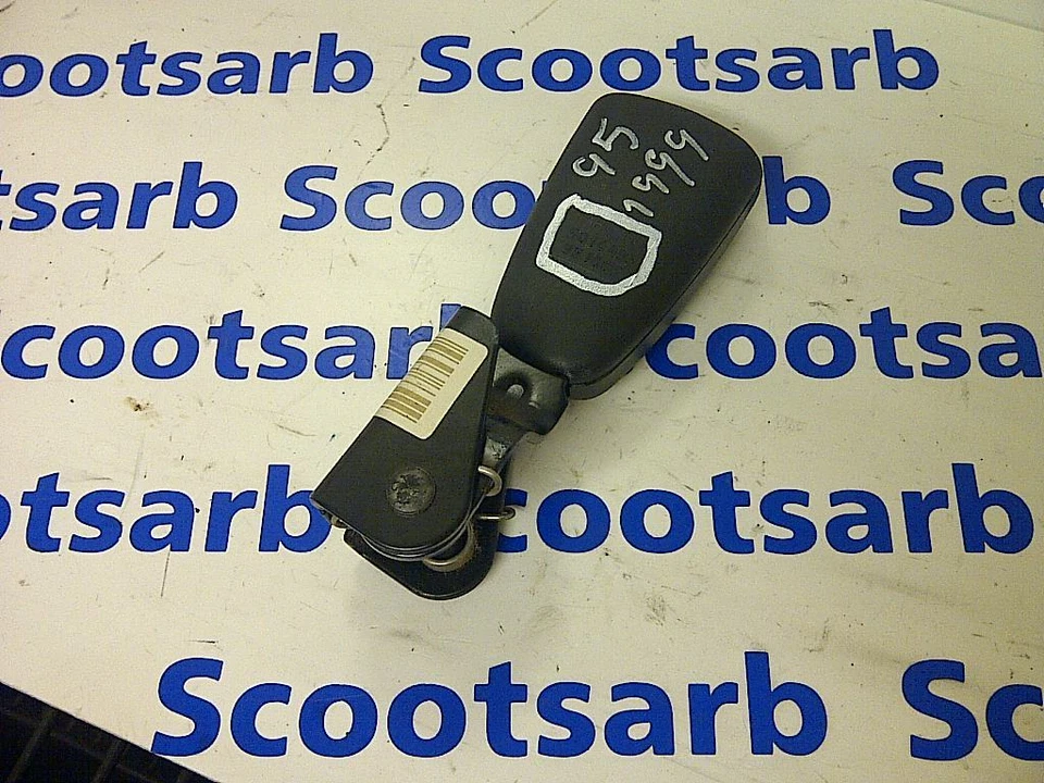 SAAB 9-5 95 Rear Seat Belt Buckle 1998 - 2010 5014493 5206701 4-Door — 第 1/1 张图片