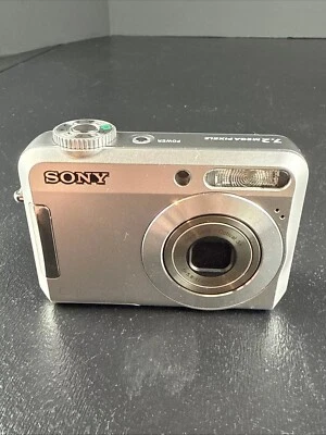 SONY DSC-S650 7.2MP CCD Vintage Digital Camera 100% Working - Image 1 of 4