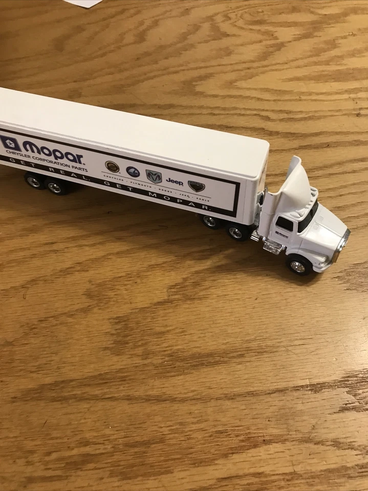 Remolque semirremolque ERTL cabina blanca MOPAR Chrysler Dodge publicidad 1/64 Foto 1 de 4