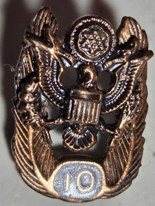 Army civilian 10 year Service Pin Excellent condition - Picture 1 of 2