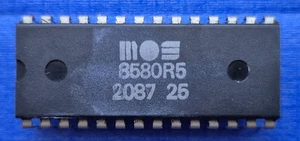 MOS 8580R5 | MOS 8580 R5 SID Sound Chip for Commodore 64 Genuine part in ESD box - Picture 1 of 4