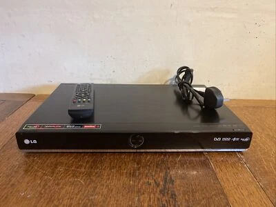 LG RHT497H DVD Recorder with 160GB HDD  and DVB Freeview - Image 1 of 4