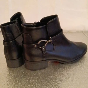 Cliff by WHITE MOUNTAIN Granby Black Women's Fashion Boots Size 11 w Zipper - Picture 1 of 9