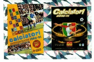 CALCIATORI PANINI 2020-2021 FIGURINA N. 24 COPERTINA ALBUM 1980-81 / 2010-11 - Picture 1 of 2