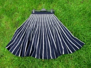 Pure collection 50% cashmere wool navy grey cable full flippy knit SKIRT S bnwt - Picture 1 of 3