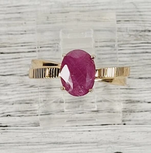Vintage Oval Ruby 10K Yellow Gold Ring 6 Solitaire Retro Luxury Design Pretty - Picture 1 of 10