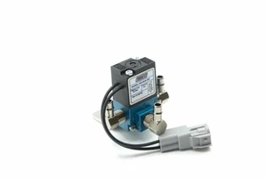 Turbo XS for 08-15 Mitsubishi Evo X Boost Control Solenoid Kit - Imagen 1 de 4