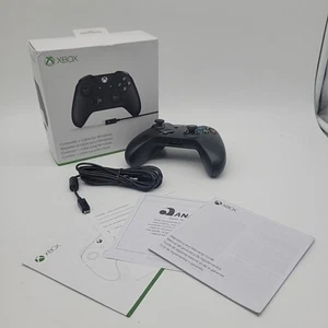Microsoft OEM XBOX ONE Controller Complete In Box Black - Picture 1 of 3