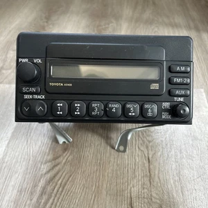Toyota Echo Radio 00 01 02 03 04 05 AM FM Stereo Receiver Black 86120-52060 - Picture 1 of 9