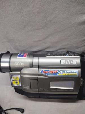 JVC GR-SXM340U Compact VHS Camcorder w/ Battery & AC Adapter Works  - Image 1 of 4