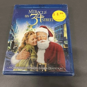 Miracle On 34th Street Blu-ray NEW - Picture 1 of 2