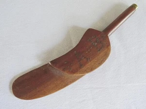 Antique Knitting Sheath Childs Miniature Goose Wing Card Wood Inlaid Initals AB - Foto 1 di 11