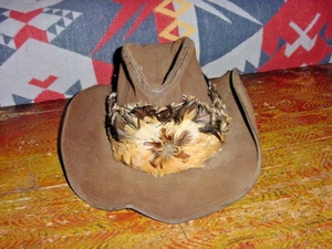LEVIS STRAUSS HAT VINTAGE LEATHER 60S FEATHER BAND WITH DRILLING PIN 7 7 1/8 - Picture 1 of 10