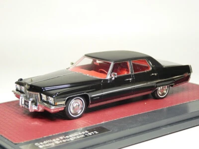 Matrix MX20301-472 1/43 1972 Cadillac Fleetwood Sixty Brougham Resin Model Car - Image 1 of 3