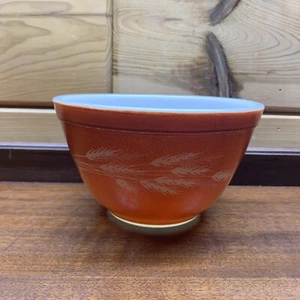 Autumn Harvest Wheat Orange Vintage Pyrex #401 750 ml Small Nesting Mixing Bowl - Picture 1 of 6