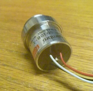 *New* Strain Gauge Diaphragm Pressure Transducer -15~10 PSI 20mA 0.81" - Picture 1 of 3