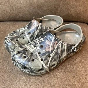 CROCS Realtree Camo Clog Shoes Size Mens 7 Women’s 9 Woodland Camo Crocs - Picture 1 of 8
