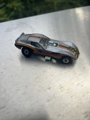 Vintage 1977 Hot Wheels Mongoose Corvette Funny Car Dragster Tom McEwen Diecast - Imagem 1 de 4