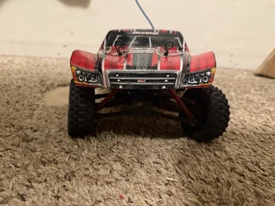 Traxxas Slash 4X4 Brushless 4WD RTR Short Course Truck - Red - Image 1 of 3