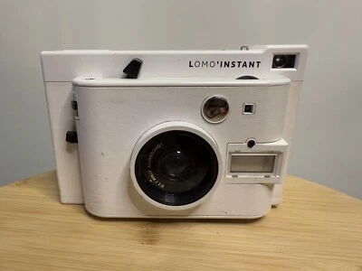 Lomography Lomo'Instant Camera White Edition - Image 1 of 4