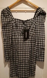 Ladies long sleeved, checked shift dress, new with labels, Size 6. - Picture 1 of 5