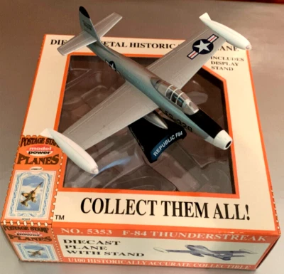 F-84 Thunderstreak. Fighter Bomber. Die Cast metal. 1:100 scale New in Box. Mint - Image 1 of 4