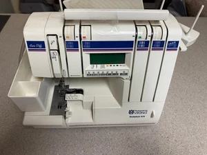 Husqvarna Viking Huskylock 936 Serger w/ EXTRA Accessories, FOOT PEDAL. WORKS - Picture 1 of 12