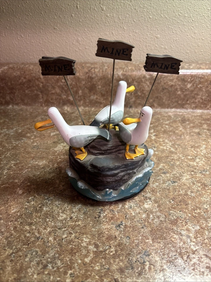 Figura de recuerdo del parque Disney gaviotas encontrando a Nemo mina mina nota/foto holde Foto 1 de 4