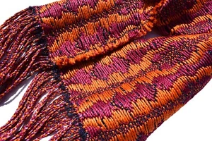 Hand woven scarlet silk scarf by Umber Panezai. Shipping worldwide with DHL. - Picture 1 of 12