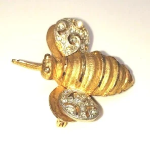Kramer Vtg Bumble Bee GoldTone Pre-Loved add this beauty to your collection. @RK - Picture 1 of 7