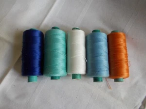 Nähseide Stickgarn 5x Konvolut je 300m u.a. für Nähmaschine mit Stickvorrichtung - Bild 1 von 1