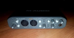 M-AUDIO FASTTRACK PRO USB Audio Interface mit Netzteil und USB Kabel - Bild 1 von 2