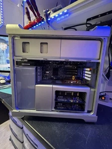 Macpro 1,1 Logicboard - Afbeelding 1 van 1