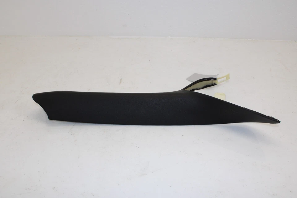 Chevrolet Corvette 2005-2013 moldura de pilar derecho 10441171 OEM NL83 Foto 1 de 4