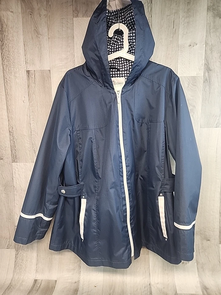 Chaqueta impermeable Fleet Street con capucha talla 1X cremallera completa #50411 - azul marino Foto 1 de 4
