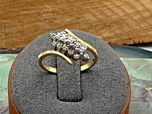 Vintage 10K Solid Yellow Gold Diamond Cluster Ring in size 7.25--1000.25 - Picture 1 of 7