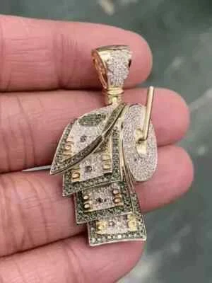 Colgante rollo de dinero personalizado de diamantes de corte redondo de 3,80 quilates enchapado en oro amarillo de 14 quilates Foto 1 de 4