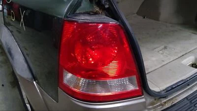 Conjunto de luz trasera izquierda usada se adapta a: Kia Sorento 2005 grado A izquierdo Foto 1 de 4