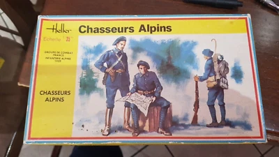 HELLER 1/35 CHASSEURS ALPINS PLASTIC MODEL KIT VINTAGE - Immagine 1 di 4