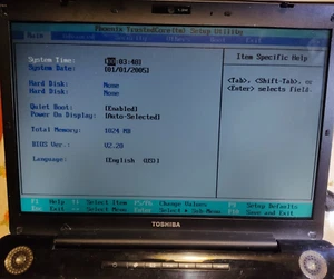 notebook toshiba a200-290 con Core Duo +1gb ram no hdd no alimentatore funziona - Foto 1 di 5