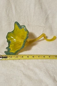 FIORE VETRO SOFFIATO A MANO VINTAGE AMERICANO GIALLO VERDE OTTIME CONDIZIONI. - Foto 1 di 5