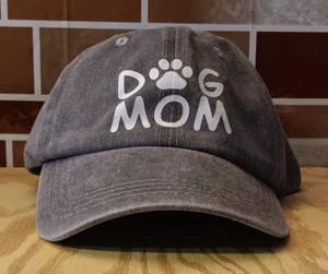 Gorra de béisbol gris DOG MOM letras blancas ajustable cachorro cachorro sombrero nuevo sin etiquetas - Imagen 1 de 2