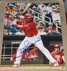 Donovan Solano Cincinnati Reds SIGNED AUTOGRAPHED 8x10 Photo COA Baseball MLB - Picture 1 of 1