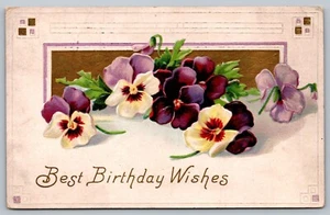 Postal Mejores deseos de cumpleaños púrpura blanco flores pensamientos en relieve c1912 - Imagen 1 de 2