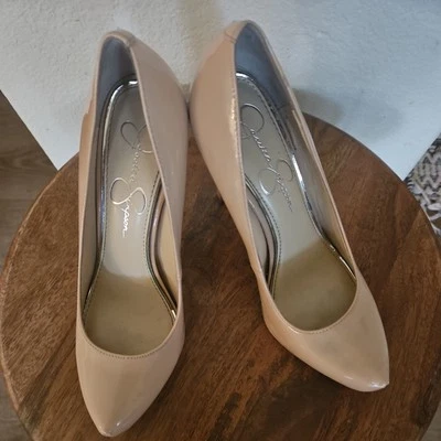 Zapatos de salón Jessica Simpson Parisah Sand Dune charol tacón alto plataforma Foto 1 de 4